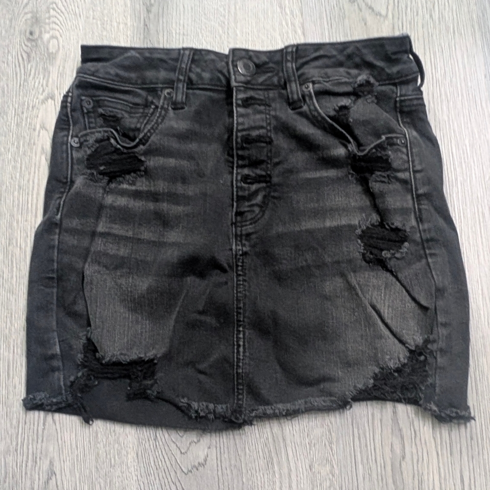 American Eagle Black Ripped Denim Mini Skirt Size 6 High Rise Grunge